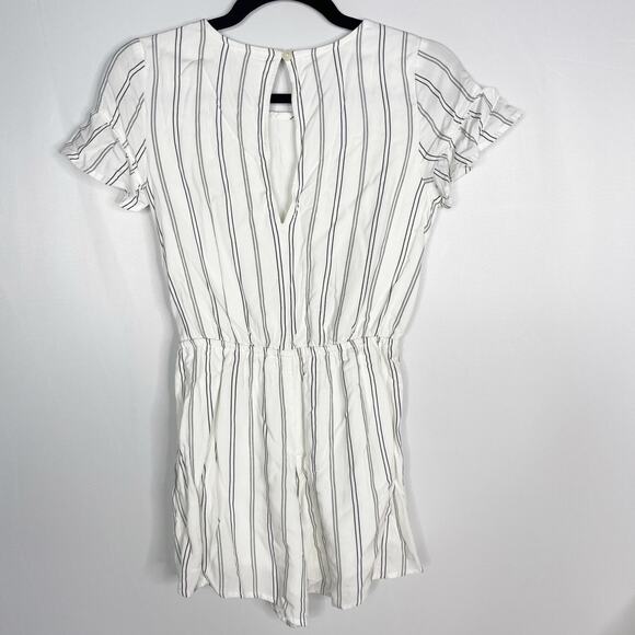 Abercrombie Kids Girls 13/ 14 White Black Striped Knot Waist Romper Keyhole Back - Picture 2 of 9